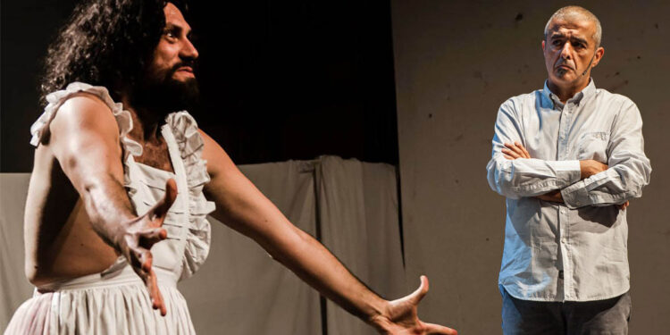 Angelo Trofa della Compagnia Batisfera ed Elio Turno Arthemalle (destra)