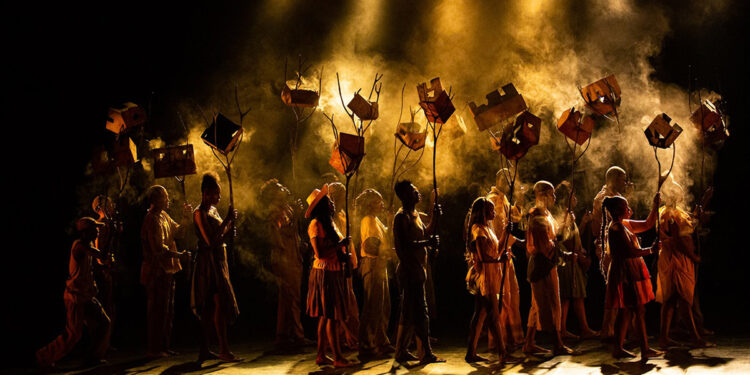 "Develaciones" di Bernardo Rey e Nube Sandoval