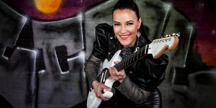 Erja Lyytinen. ? Elsa Wellamot