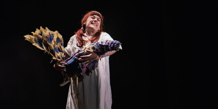 "Il re dei pavoni" della compagnia Pilar Ternera