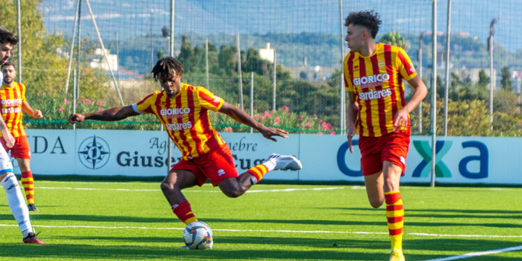 Joel Baraye e Federico Sanna dell'Alghero Calcio