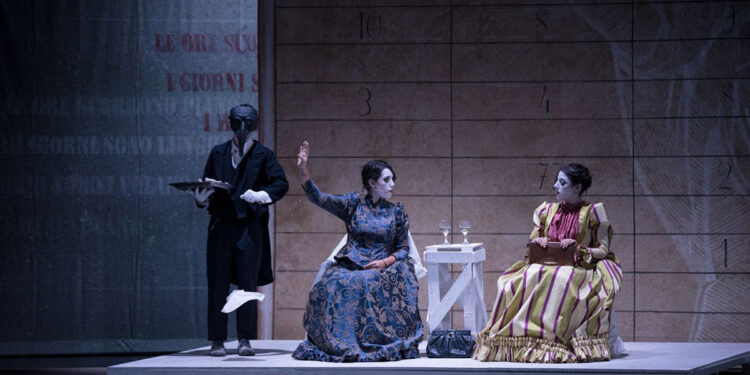 "La luna del pomeriggio" di Simone Gelsomino e Luisanna Cuccuru