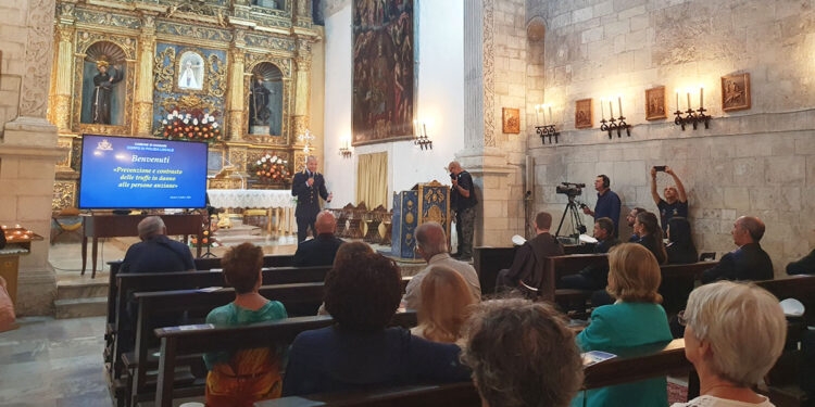Sassari, conferenza Polizia Locale contro le truffe agli anziani