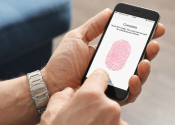 Smartphone impronta. ? Depositphotos
