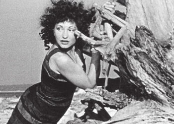 "At Land" di Maya Deren, 1944