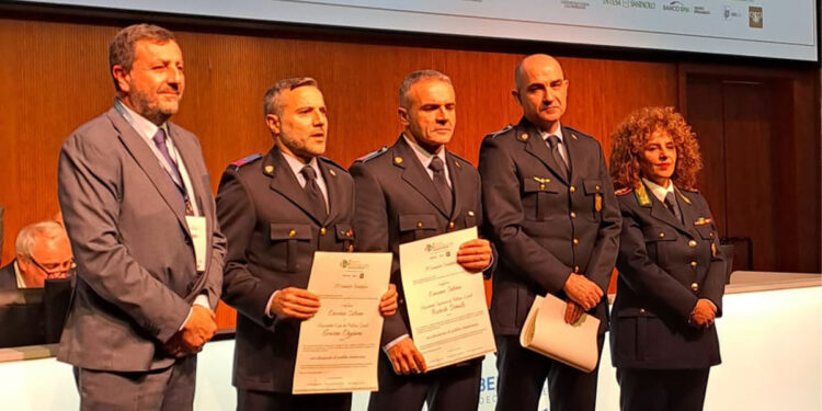 Consegna encomio Polizia locale di Sassari