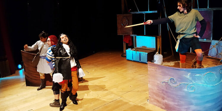 "Peter Pan" della Compagnia Molino D'Arte. ? molinodarte.it