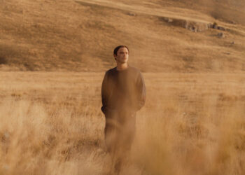 Peter White. ? dopoesco