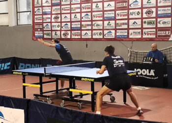 Luca Bressan del Tennistavolo Sassari alla battuta