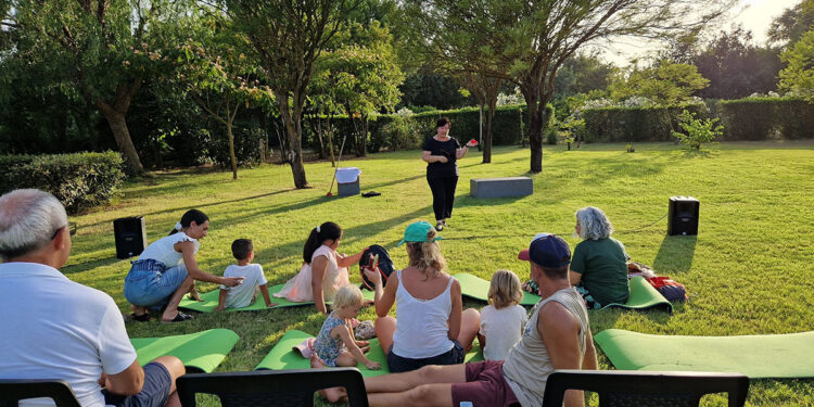 Un evento nel giardino dell’azienda “Abitare con il verde”. ? Facebook