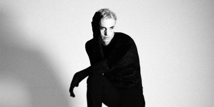 Achille Lauro. ? Leandro Manuel Emede