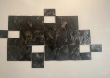 "Passaggi in chiaroscuro", la mostra di Caterina Lai alla Galleria Comunale d’Arte di Cagliari