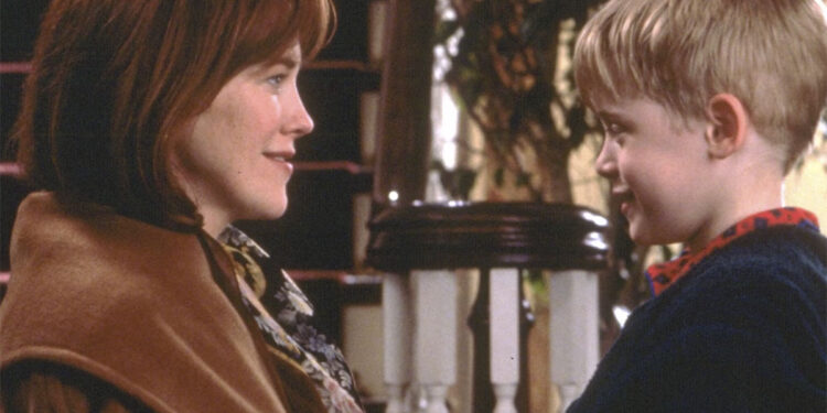 Kevin e la sua mamma Kate McCallister, “Mamma, ho perso l’aereo” (1990)