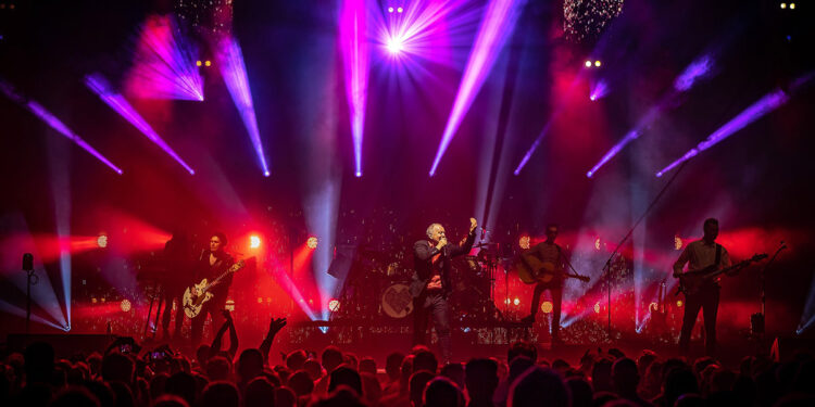 Simple Minds. ? livenation.it