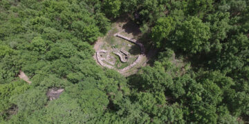 Veduta aerea delle fonti sacre del sito di Gremanu, Fonni