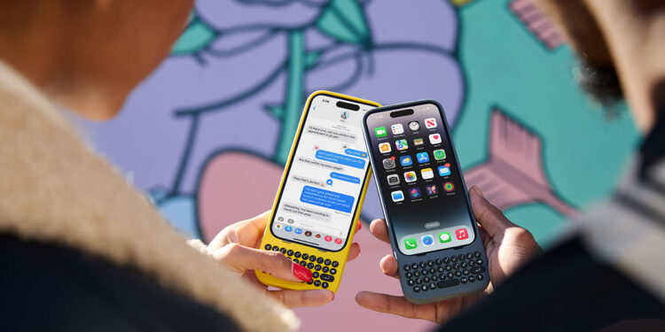Clicks nei colori BumbleBee e London Sky