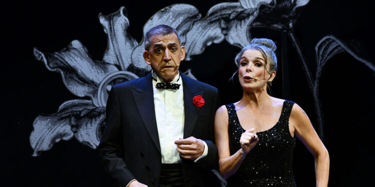 Elena Pau e Gianni Dettori in “Si fa ma non si dice”