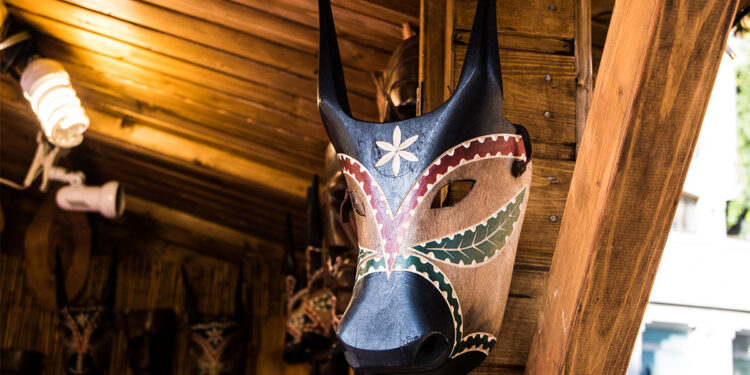 Su Boe, maschera tradizionale di Ottana. ? Depositphotos