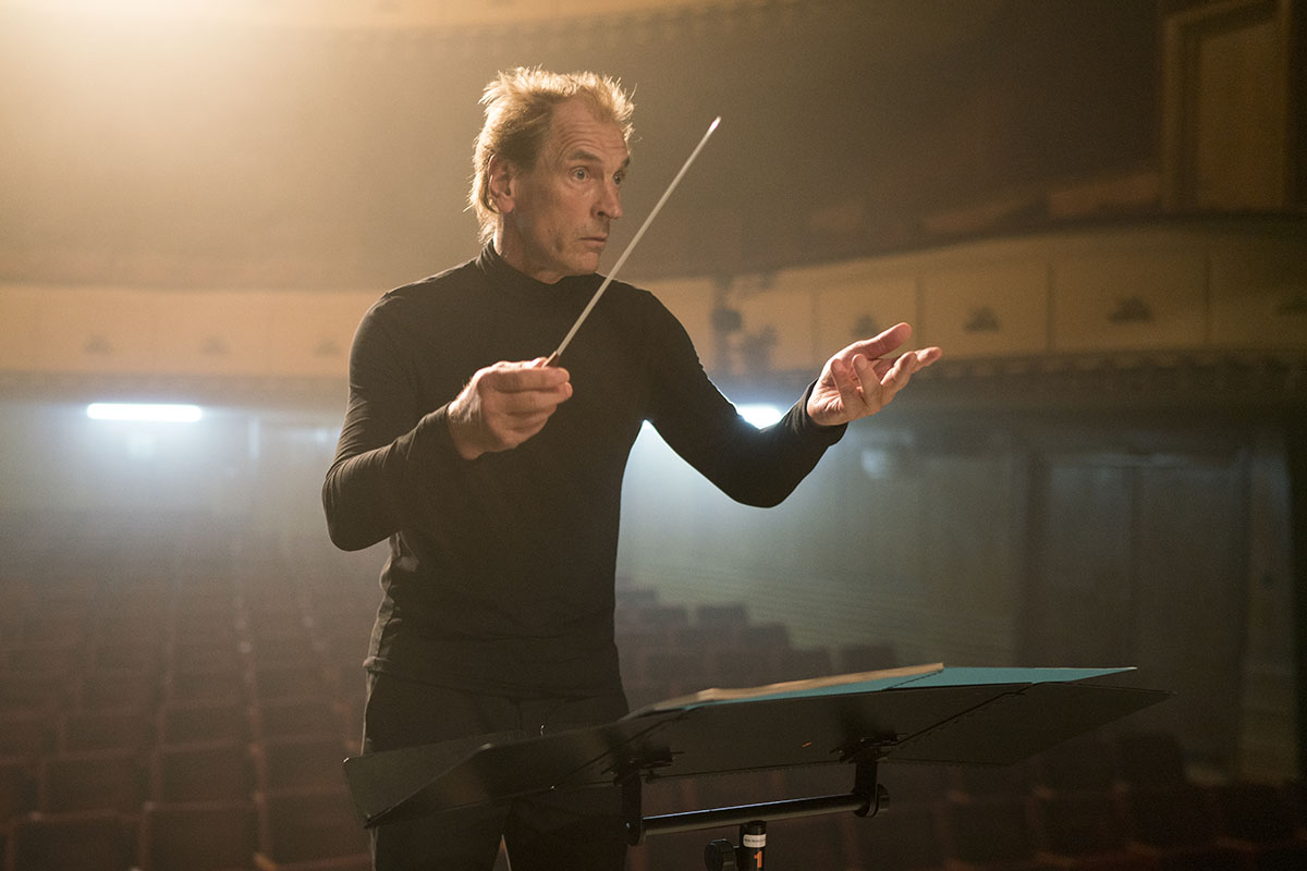 Julian Sands in “The Piper”