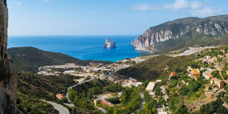 Vista panoramica di Masua. Foto Depositphotos