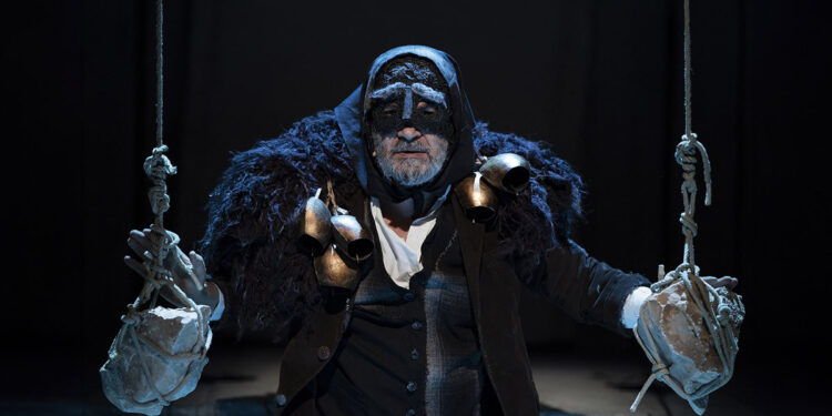 Ferdinando Bruni in "Edipo Re - Una favola nera". ? Lorenzo Palmieri