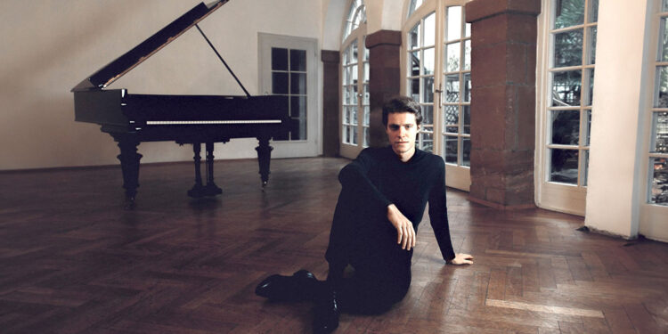 Florian Noack. ? Danilo Floreani