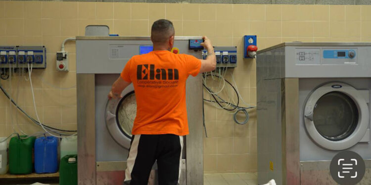 Lavanderia cooperativa sociale Elan nella Casa circondariale di Uta