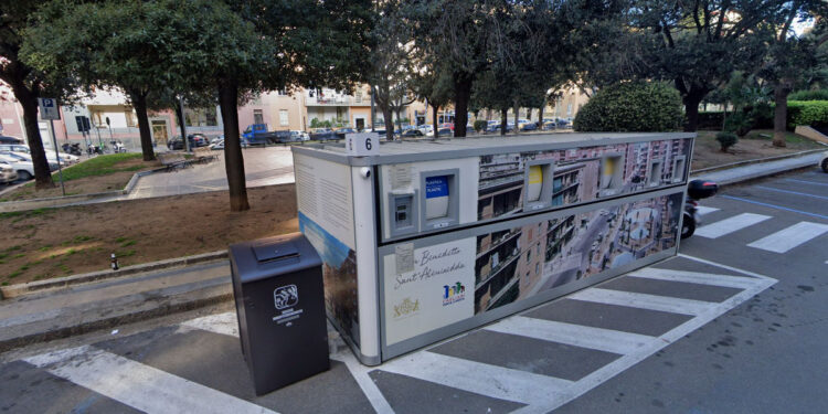 Ecoisola automatica di Piazza Michelangelo a Cagliari