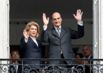 Catherine Deneuve e Michel Vuillermoz in “La moglie del Presidente”