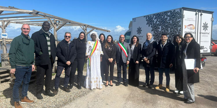 Il gruppo di lavoro del progetto Petit Noires allo stabilimento Nieddittas