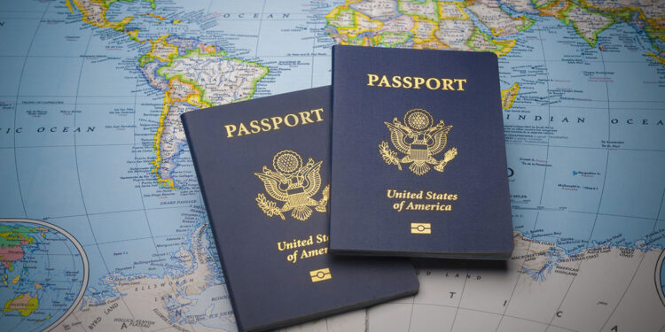 Passaporto. ? Depositphotos