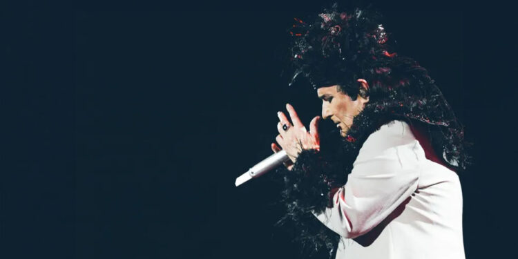 Renato Zero “Autoritratto live”. ? Simone Cecchetti