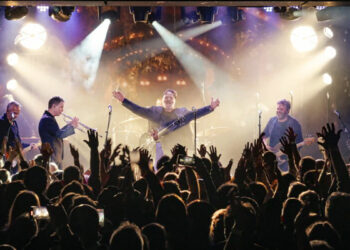 Russell Crowe con la sua band. ? dire.it