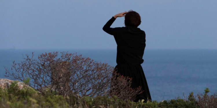 “The Last Lamentation” di Valentina Medda: al faro di Sant'Elia. ? Baratti e Sisinni