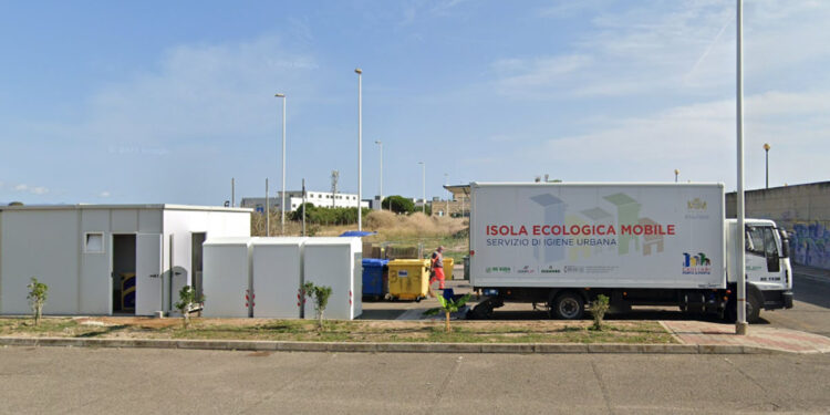Isola ecologica mobile a Cagliari