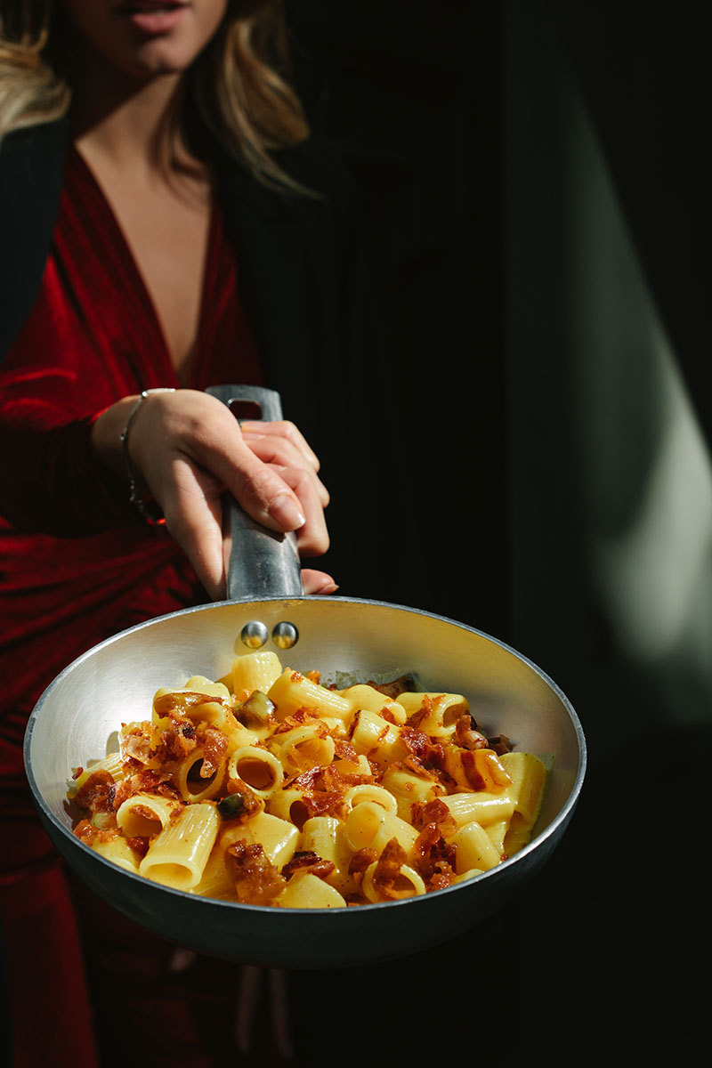 La Carbonara in pentolino dello chef Daniele Roppo (Il Marchese, Roma e Milano)