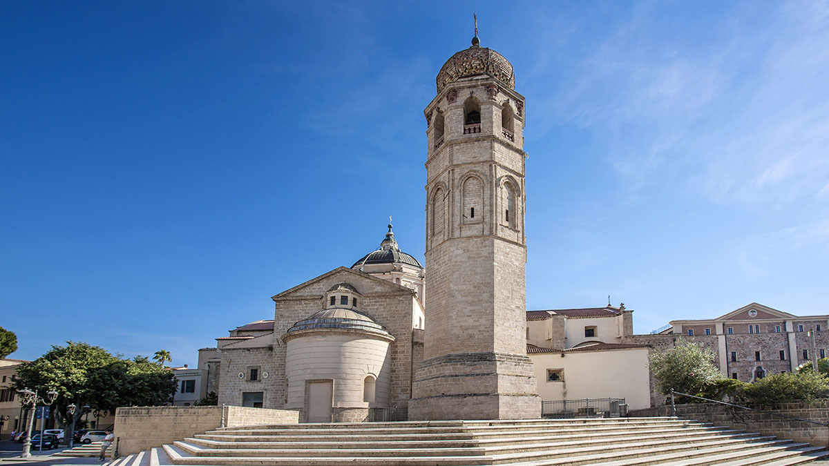 Cattedrale di Santa Maria Assunta a Oristano. 📷 Depositphotos