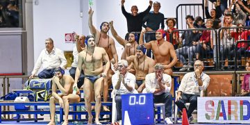La panchina azzurra esulta a Terramaini al Waterpolo Sardinia Cup 2023