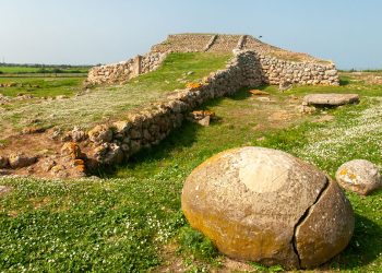 Monte d'Accoddi, Sassari. Foto Depositphotos