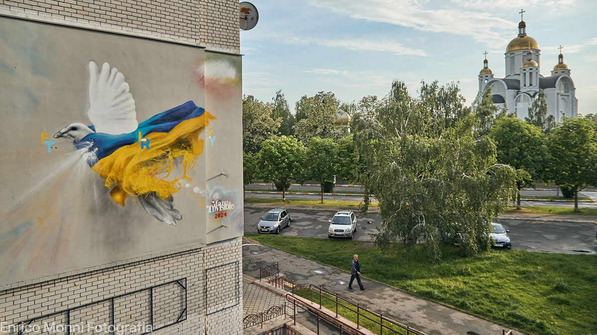 "Try-Fly" di Manu Invisible a Bucha (Ucraina). ? Enrico Monni Fotografia