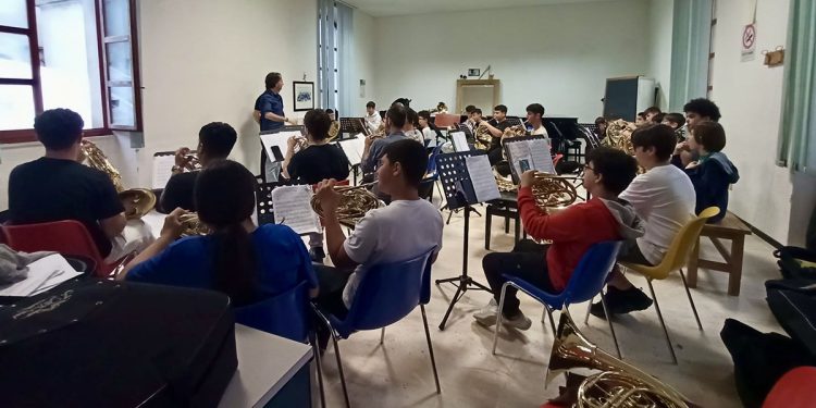 Le prove dell'Orchestra di corni della provincia di Sassari