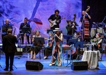 Dee Dee Bridgewater