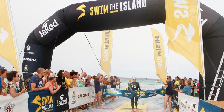 SwimTheIsland San Teodoro. ? Gianluca Seatzu