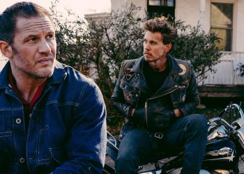 Tom Hardy e Austin Butler in “The Bikeriders”