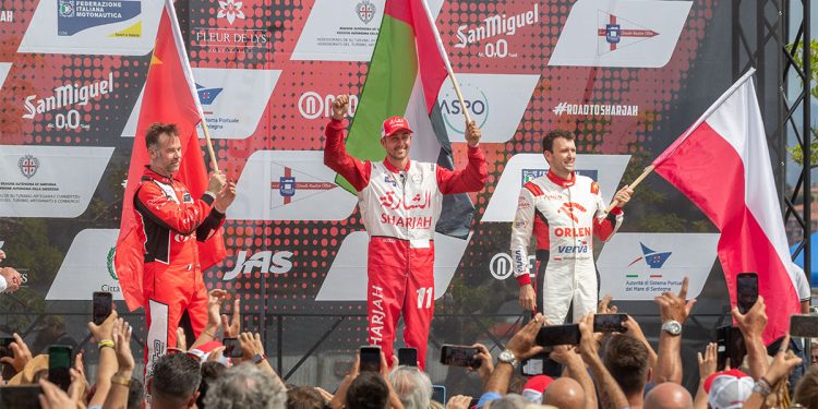 Podio UIM F1H2O Regione Sardegna GRAND di Olbia. ? Simon Palfrader