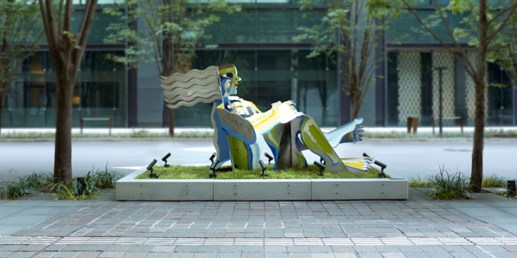 Marunouchi Street Gallery: Timo Sorin, "Woman sunbathing" (1995)