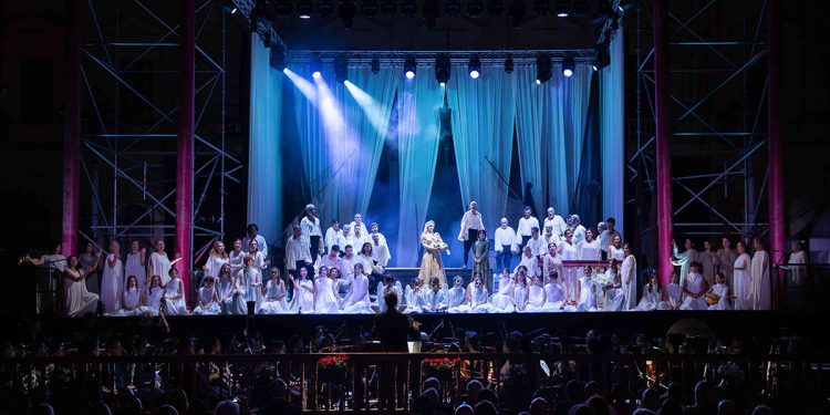 Otello in Piazza d'Italia a Sassari. ? Elisa Casula