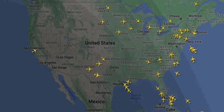Un video in timelapse diffuso sui social da Flightradar24