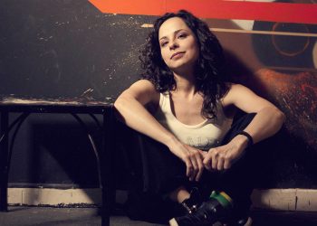 Azzurra. ? Anna Cardia