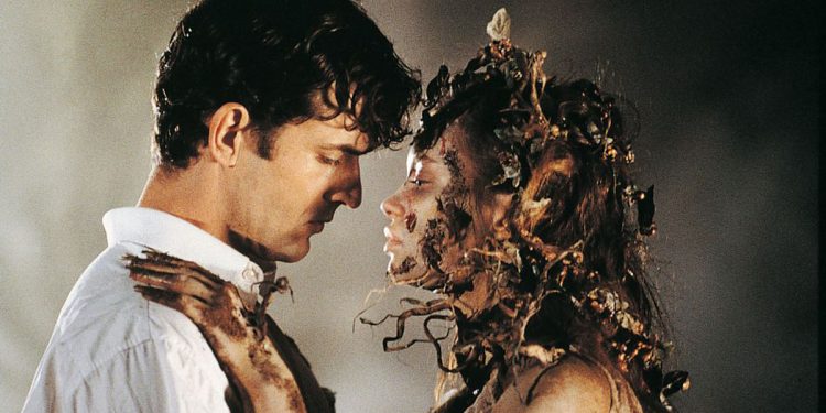 Rupert Everett e Anna Falchi in "Dellamorte Dellamore"